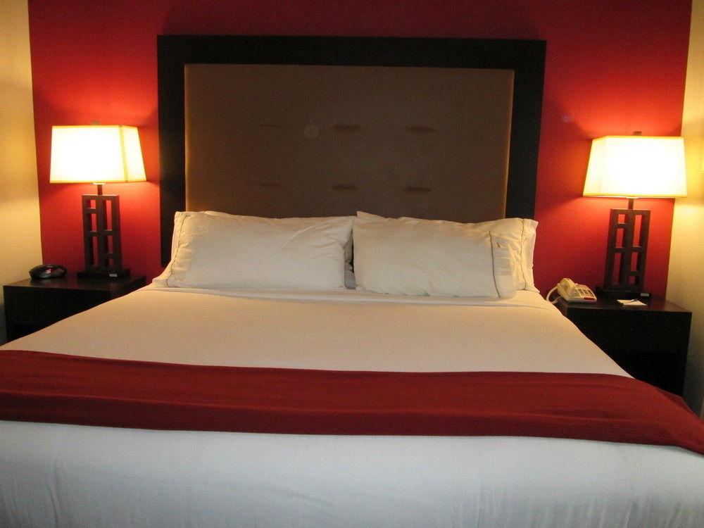 Holiday Inn Express Cloverdale - Greencastle By Ihg Exteriér fotografie